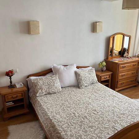 Apartament 2 Rooms In Centrul Orasului - Unirii Fantanii Bukarest Kültér fotó